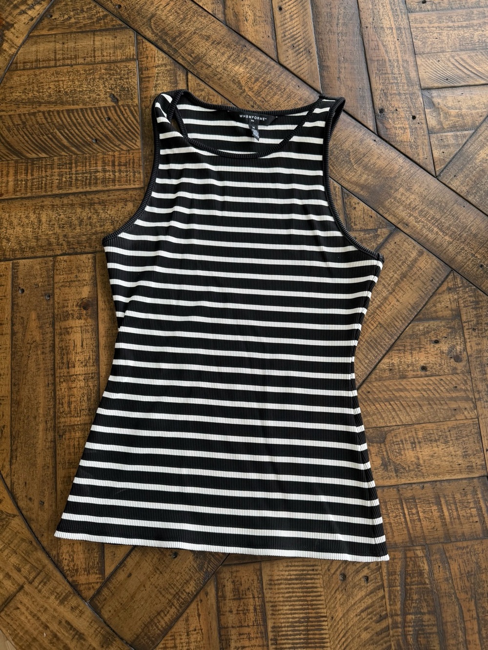 WHBM FORME Black and White Ribbed Stretch Tank - Picture 3 of 4